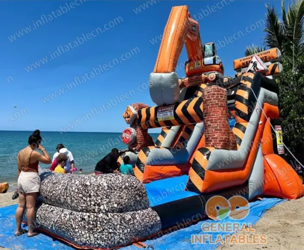 GWS-440 Excavator Water Slide - customer photo from PUERTO RICO